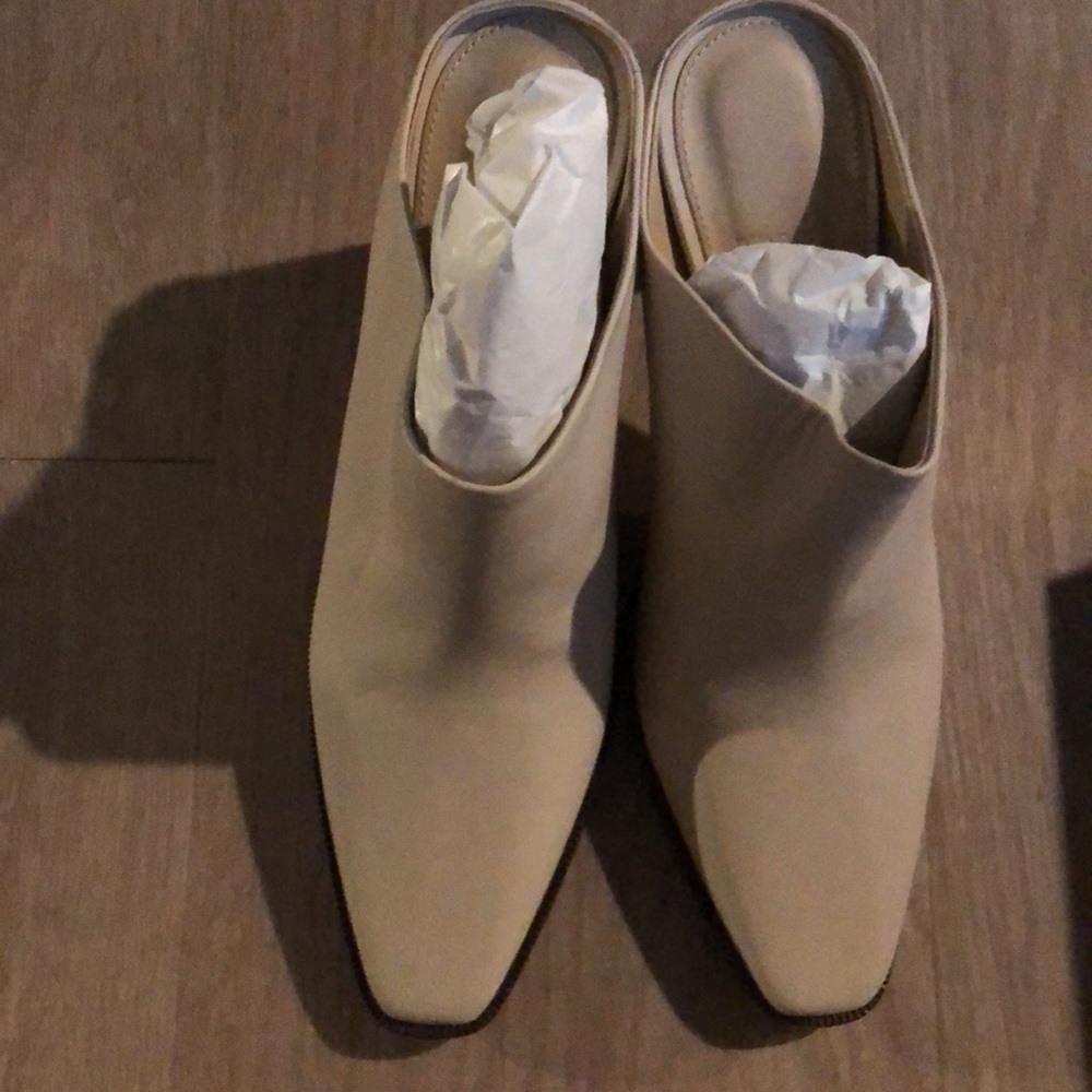 Theory Mules - Picture 7 of 8